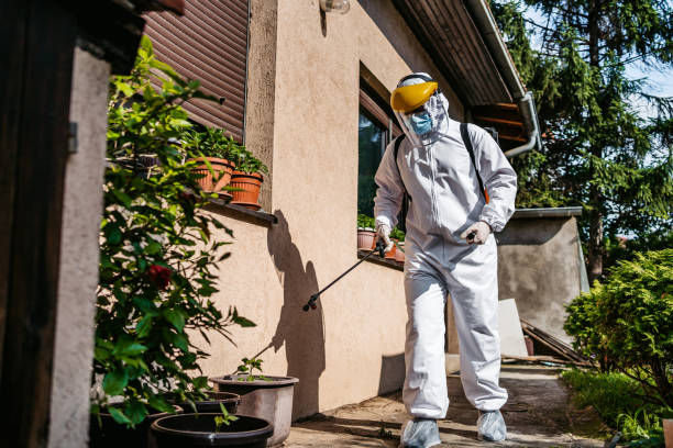Best Emergency Pest Control  in Fredonia, NY