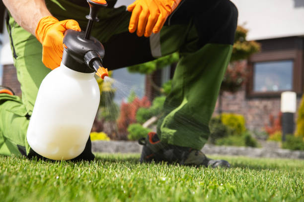 Best Wildlife Control Services  in Fredonia, NY